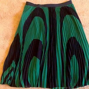 Pleated knee length skirt